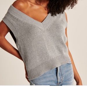 Abercrombie grey sweater vest